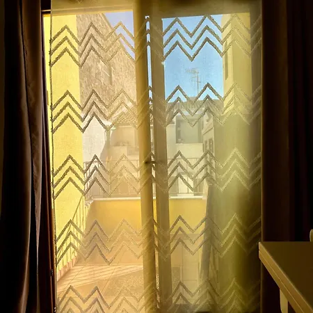 Apartment Roma 19 *